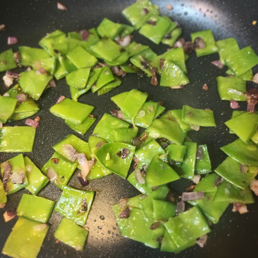 Tortilla de patatas con tirabeques(o de Eva y Tere)Step 0