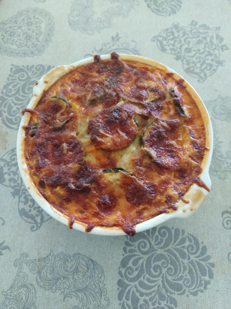 Gratinado de calabacín y champiñones 🥒🍄 Gratinado de calabacín y champiñones 🥒🍄