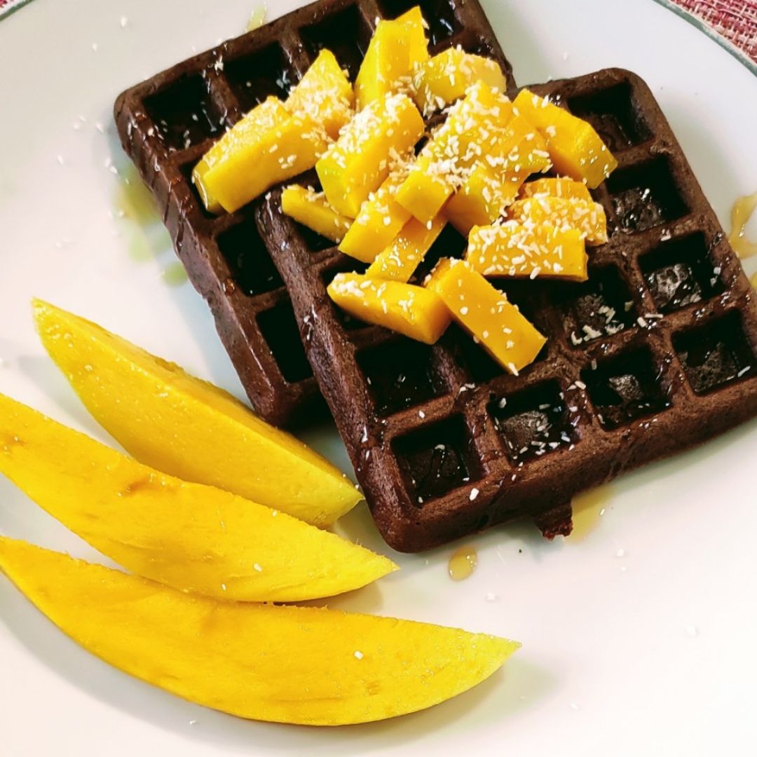 Gofres/Waffles de Choco-banana y Mango. Gofres/Waffles de Choco-banana y Mango.