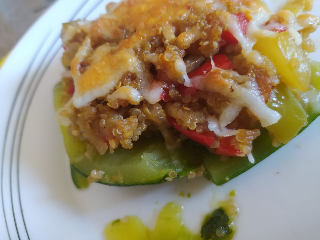 CALABACINES GIGANTES RELLENOS DE QUINOA Y VERDURAS 💚 Paso 4 CALABACINES GIGANTES RELLENOS DE QUINOA Y VERDURAS 💚 Paso 4