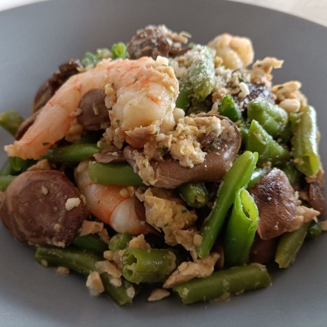 Revuelto de langostinos y champiñones al ajillo 🦐🦐🦐 Revuelto de langostinos y champiñones al ajillo 🦐🦐🦐