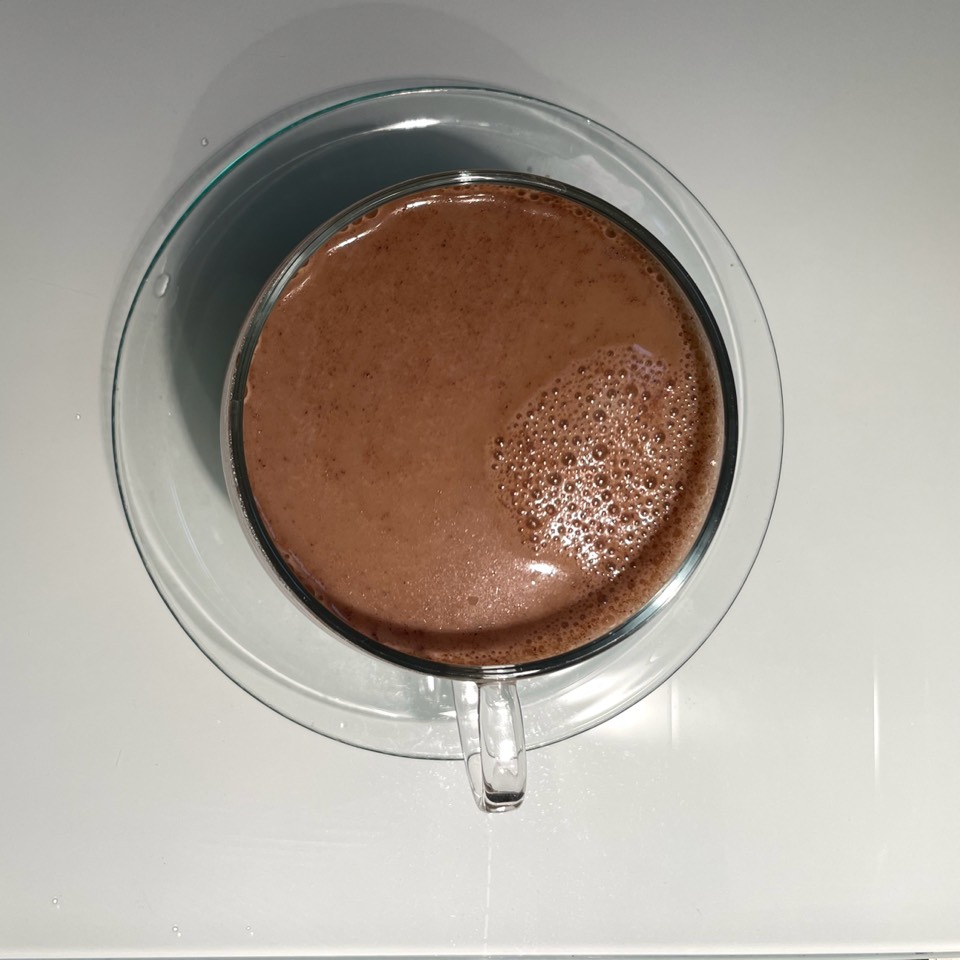 Bebida de soja con café recién molido y canela Bebida de soja con café recién molido y canela