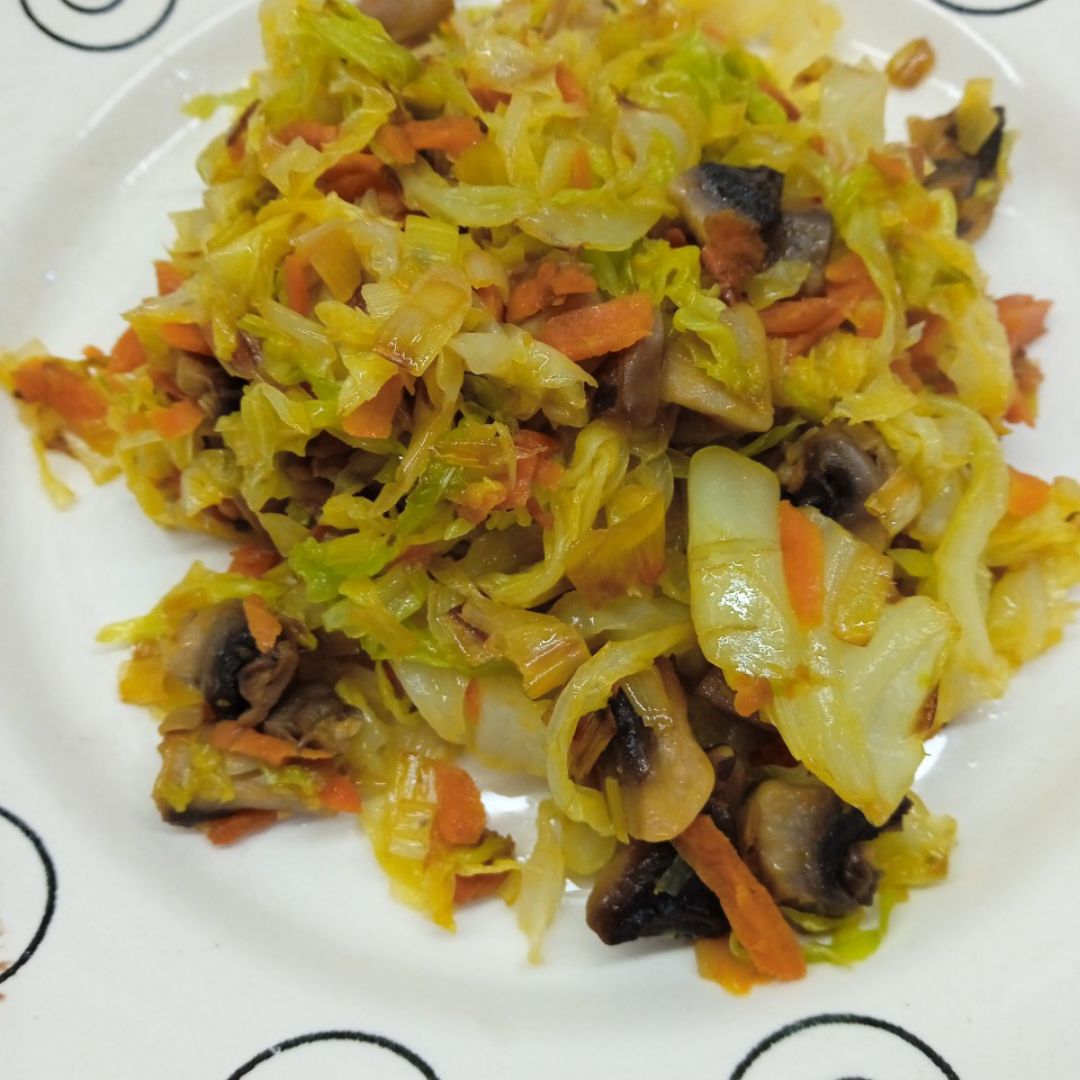 Col salteada con verduras Paso 2 Col salteada con verduras Paso 2