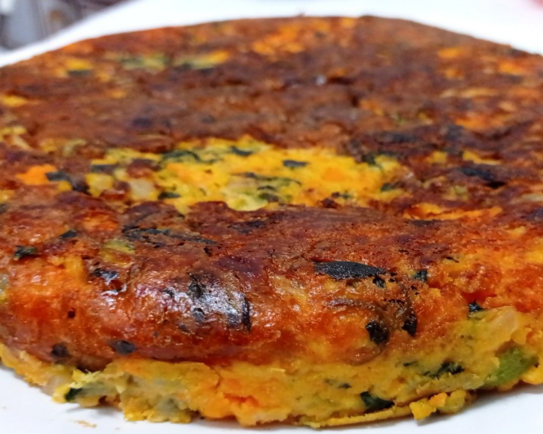 Tortilla vegana de boniato y espinacas 
