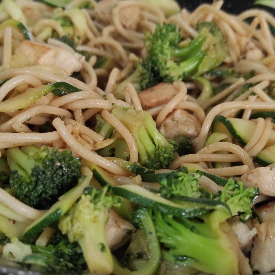Pasta integral con soja y verdura Pasta integral con soja y verdura