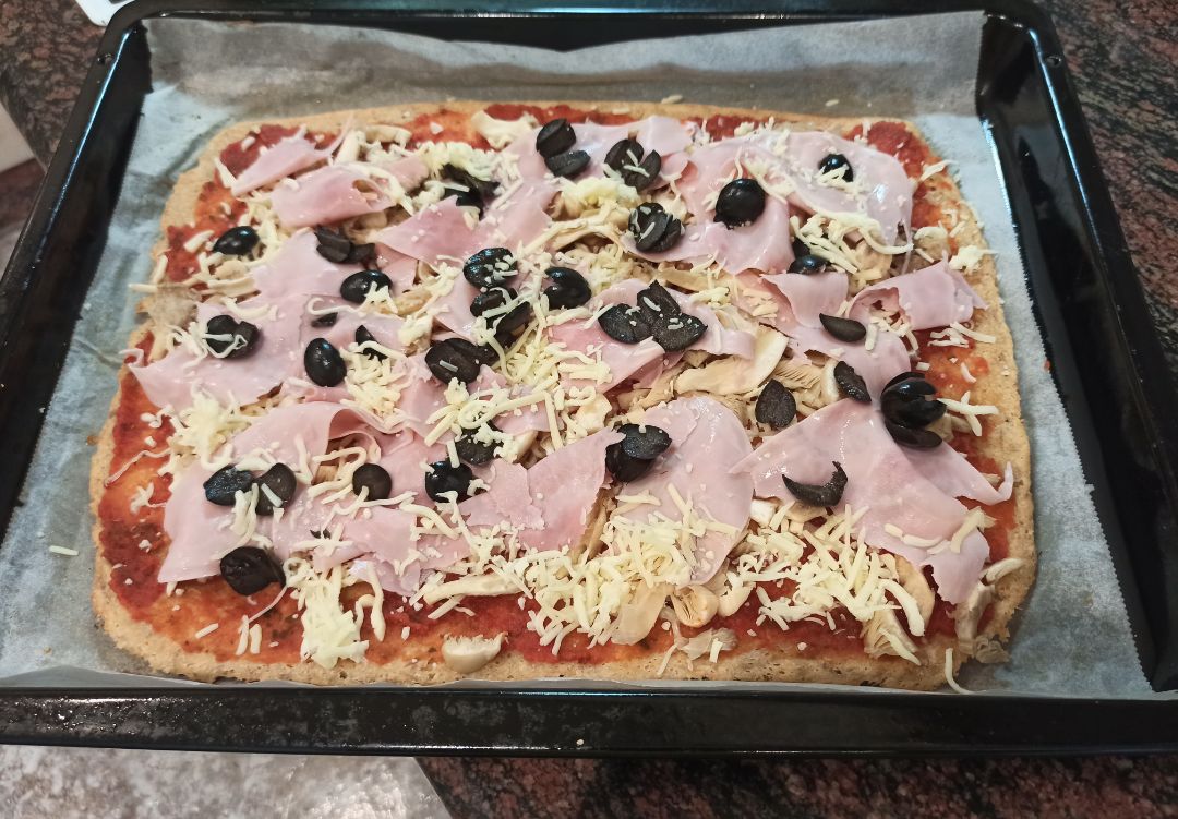 Pizza 馃崟 gluten free Paso 4 Pizza 馃崟 gluten free Paso 4