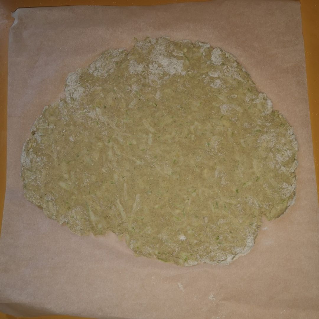 Pizza con base de calabacin Paso 2 Pizza con base de calabacin Paso 2