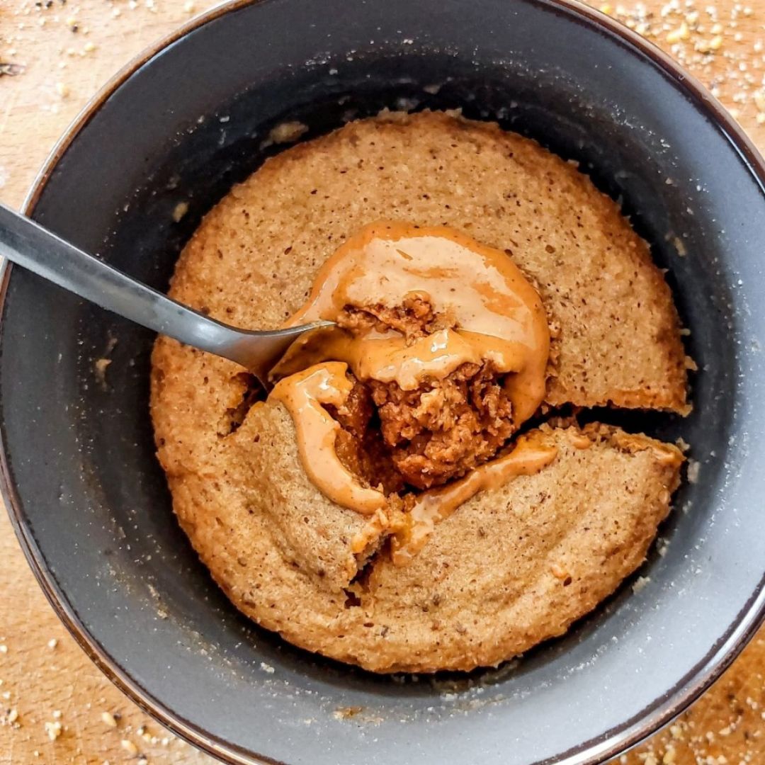 Mug cake proteico de cacahuete Mug cake proteico de cacahuete
