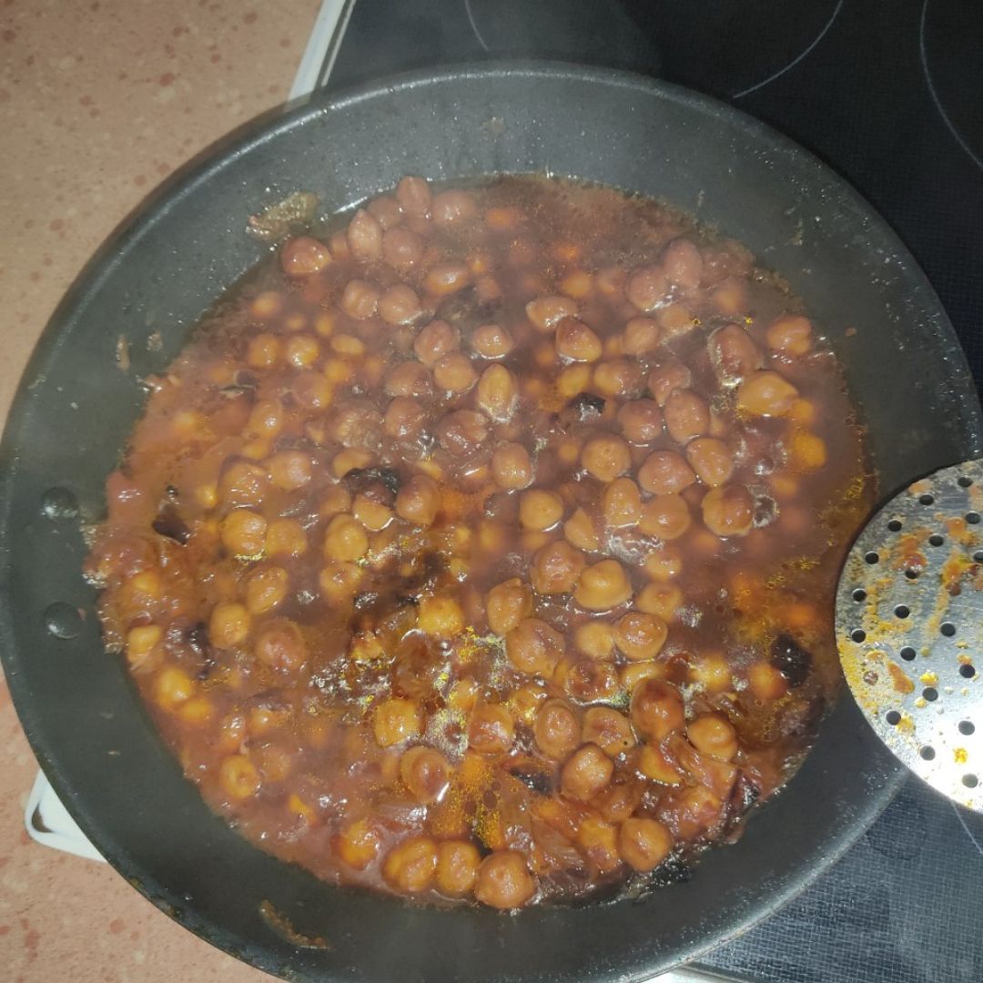 Garbanzos en salsa Garbanzos en salsa