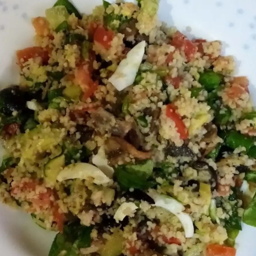 Ensalada de Cous cous con verduras y sardinas Ensalada de Cous cous con verduras y sardinas