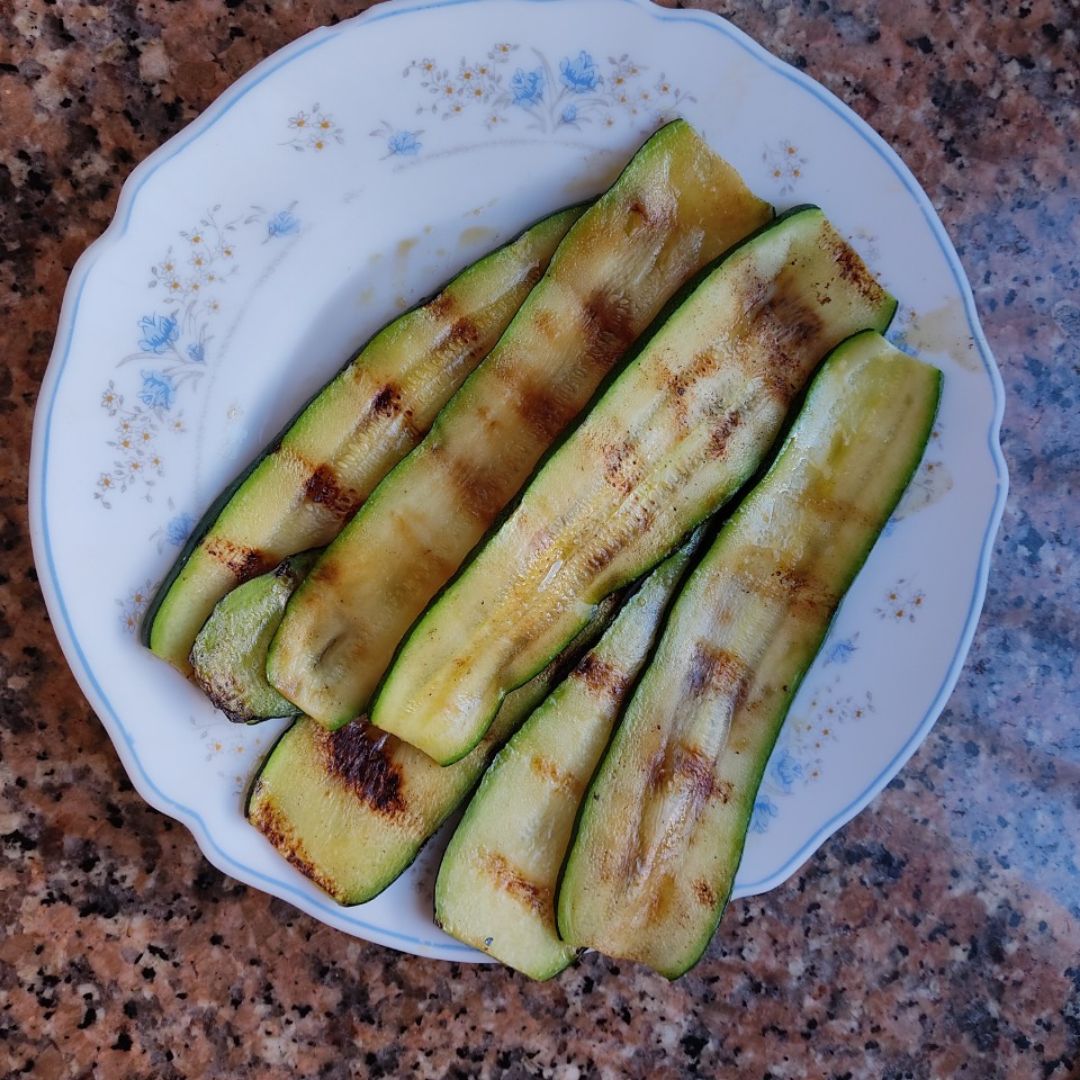 Lasaña de calabacín y boloñesa vegana Paso 2 Lasaña de calabacín y boloñesa vegana Paso 2