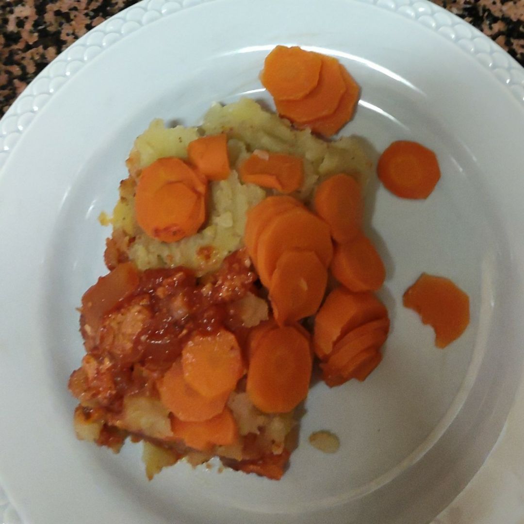 Pastel vegano de carne y patata Pastel vegano de carne y patata