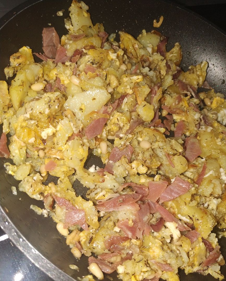Revuelto de papas a lo pobre🥔🍳 Revuelto de papas a lo pobre🥔🍳