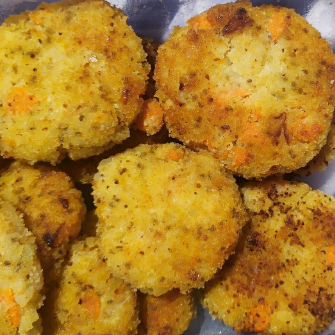 Hamburguesas de arroz y zanahoria Hamburguesas de arroz y zanahoria