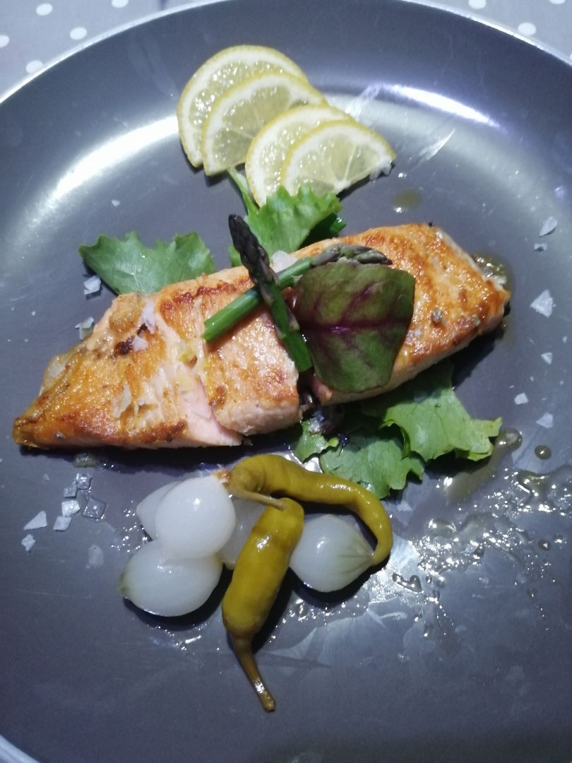 Salmón plancha Salmón plancha
