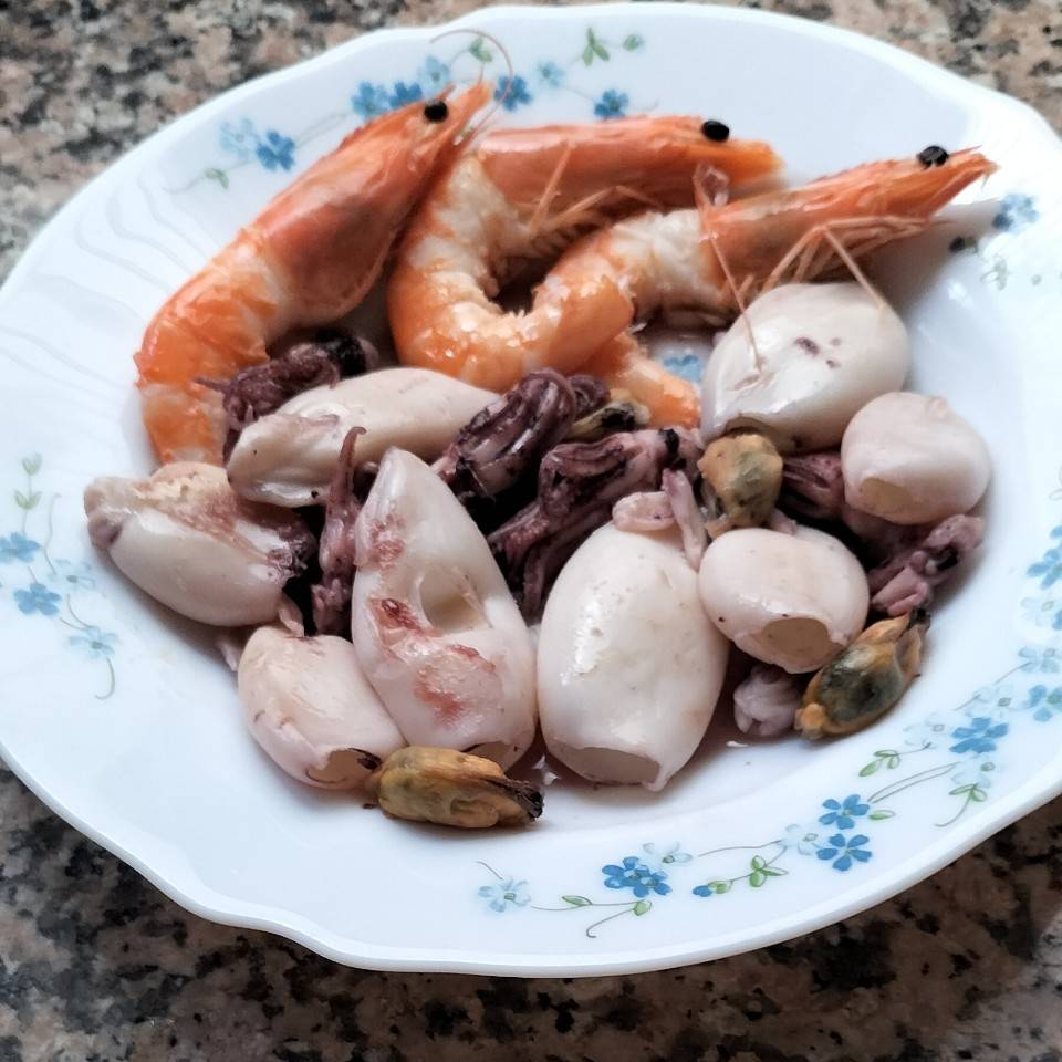 Calamares con langostinos Calamares con langostinos