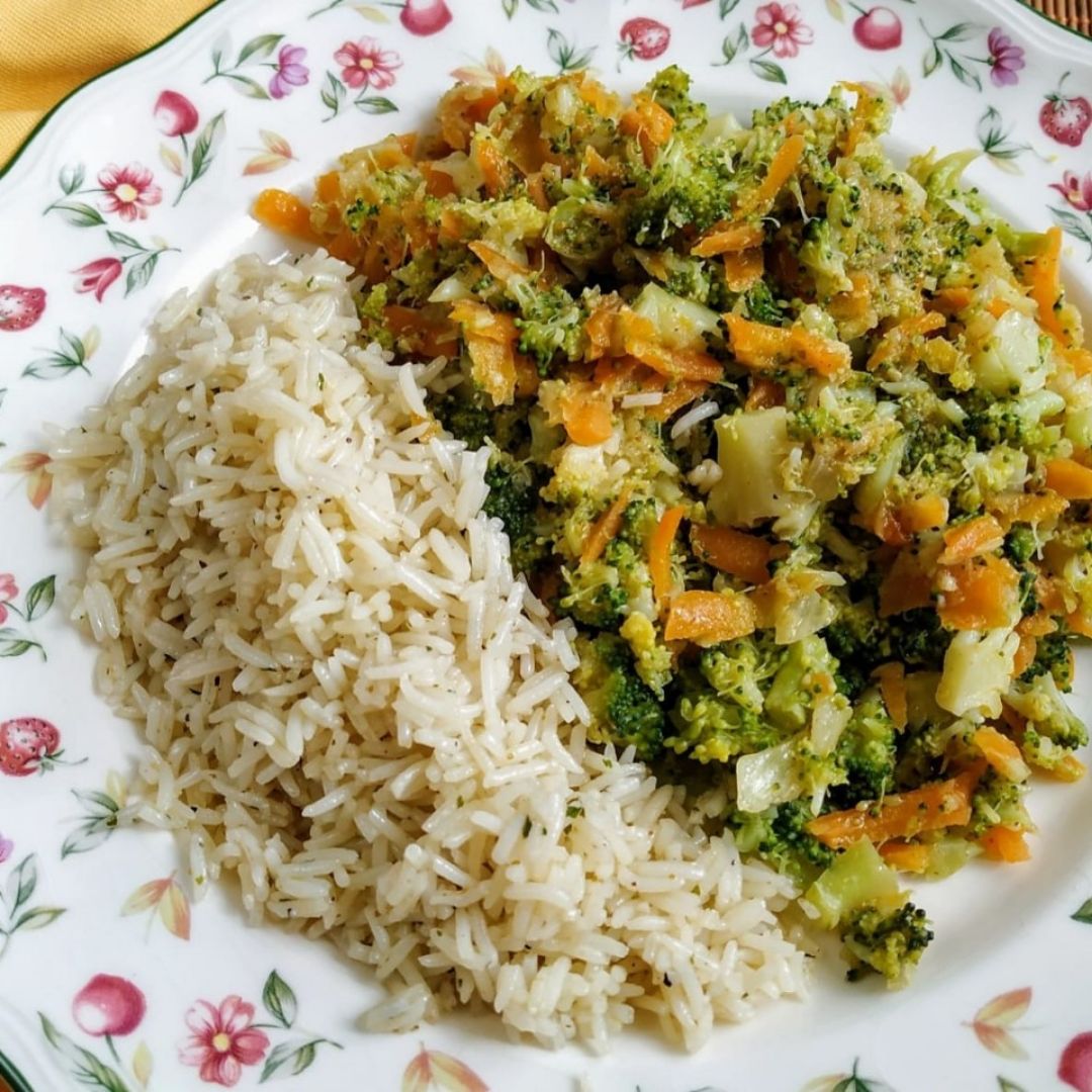 Salteado de brócoli y arroz