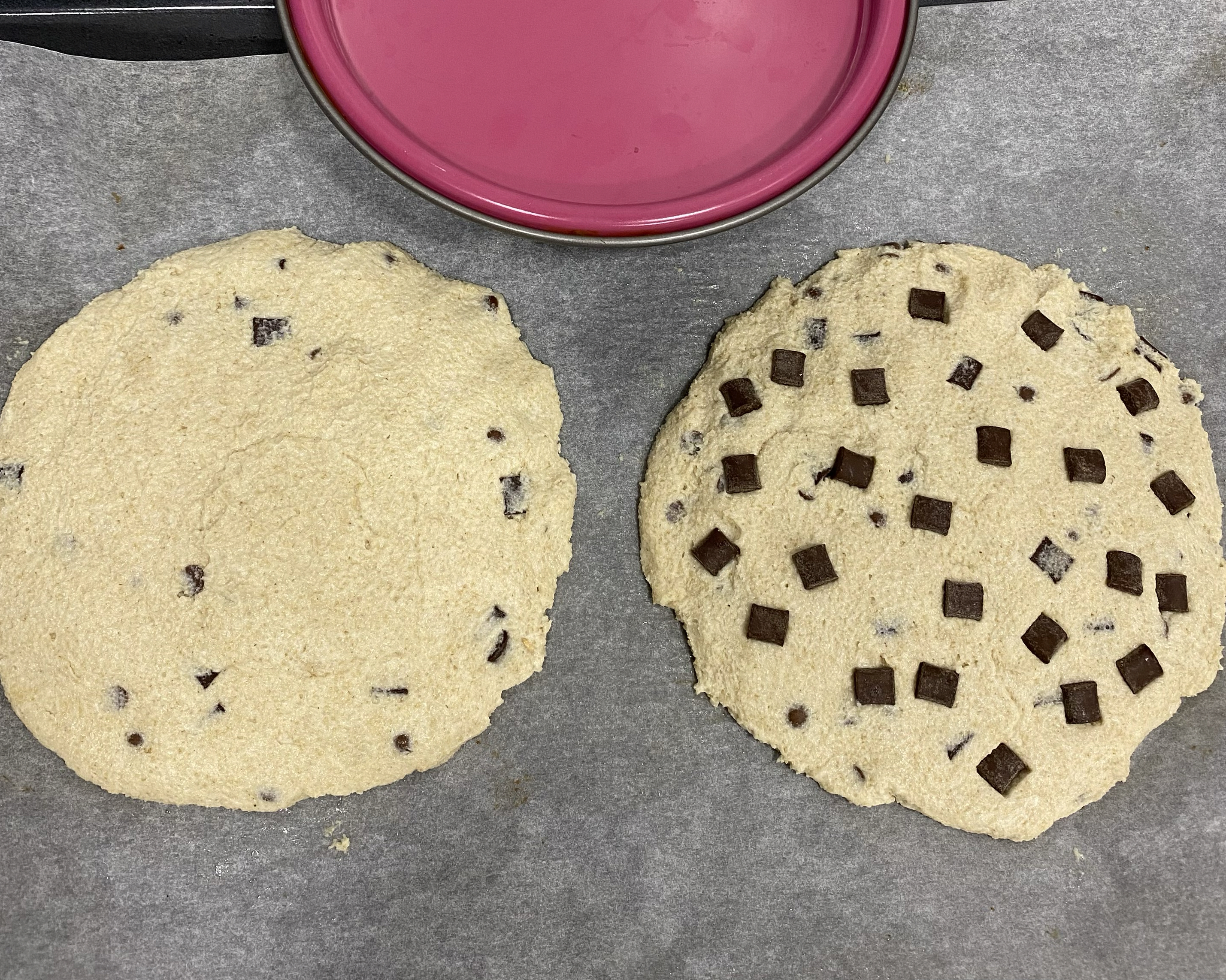 Tarta sándwich-cookie rellena de chocolate 🍪🍫 Paso 1 Tarta sándwich-cookie rellena de chocolate 🍪🍫 Paso 1