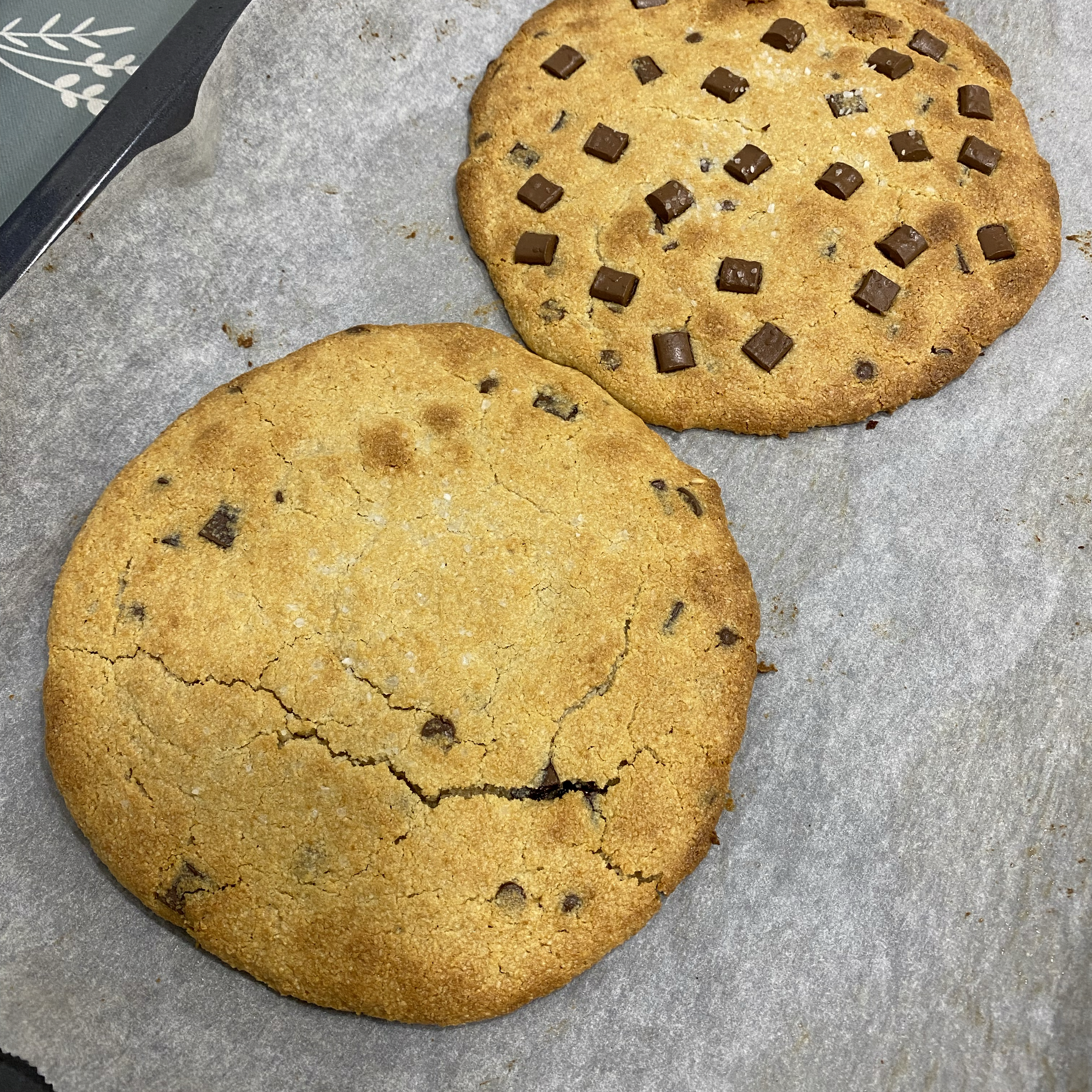 Tarta sándwich-cookie rellena de chocolate 🍪🍫 Paso 3 Tarta sándwich-cookie rellena de chocolate 🍪🍫 Paso 3