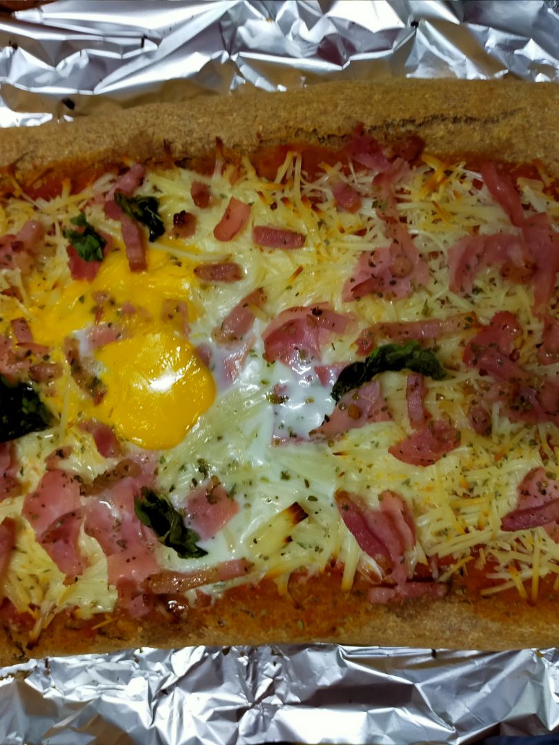 Pizza con huevo Pizza con huevo