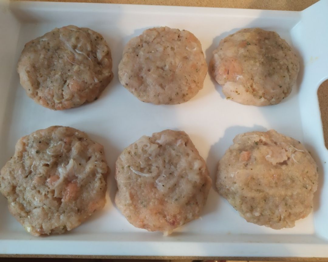 Hamburguesas caseras de merluza y salmón