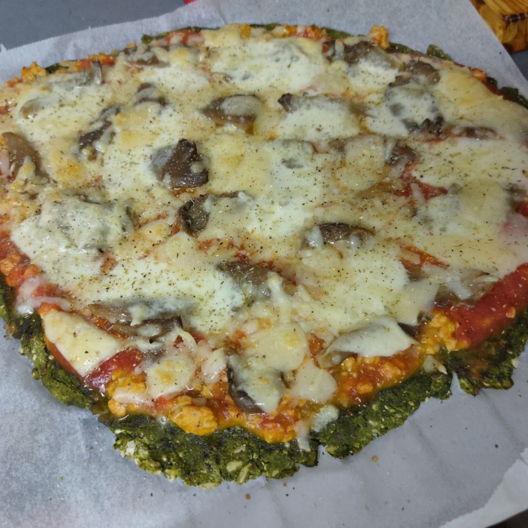 Pizza de espinacas y semillas Pizza de espinacas y semillas