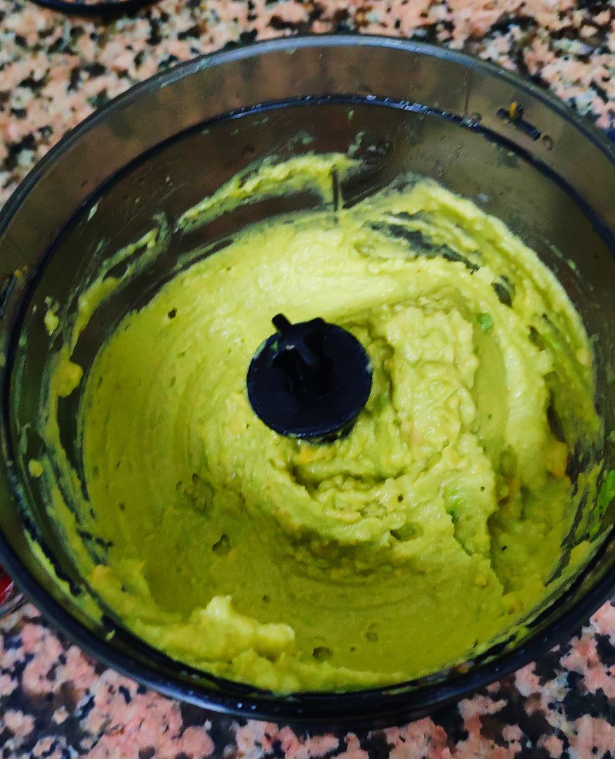 Hummus aguacate Hummus aguacate