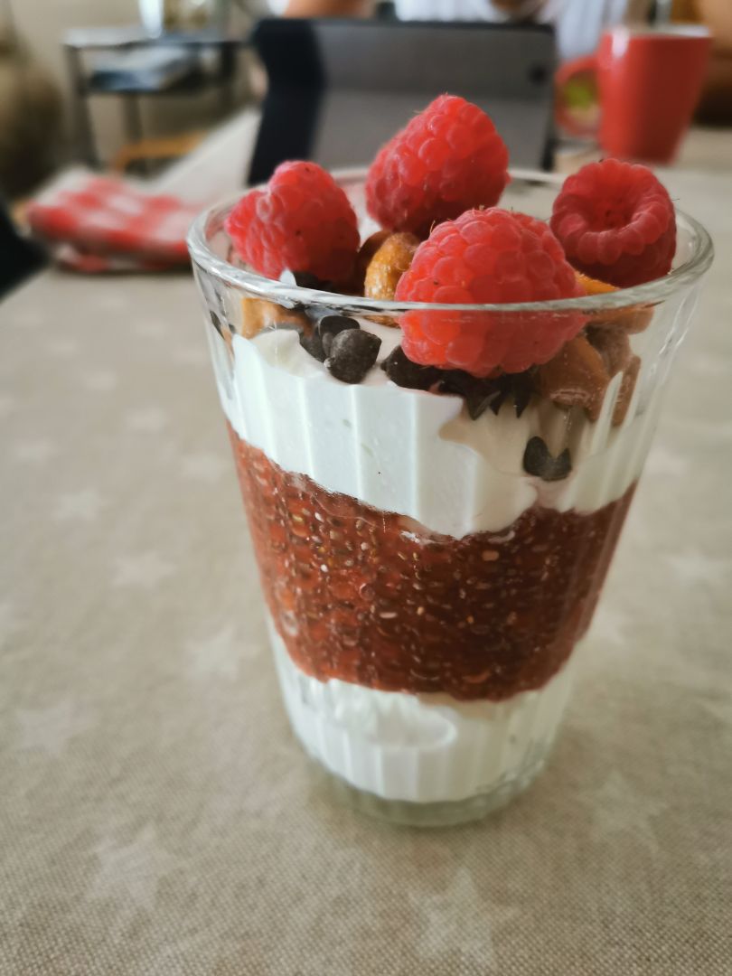 Pudding de chia con yogur de coco Pudding de chia con yogur de coco