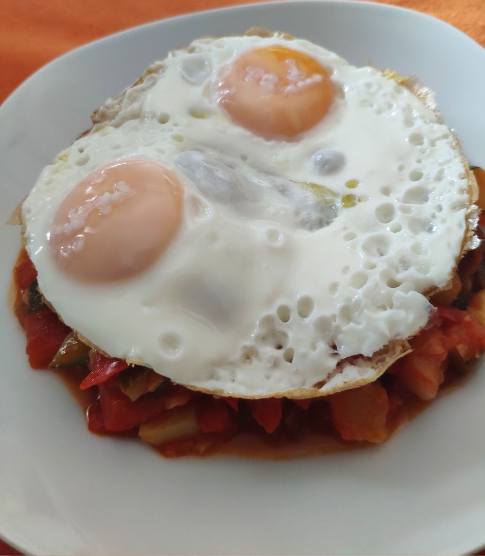 Pisto con huevo