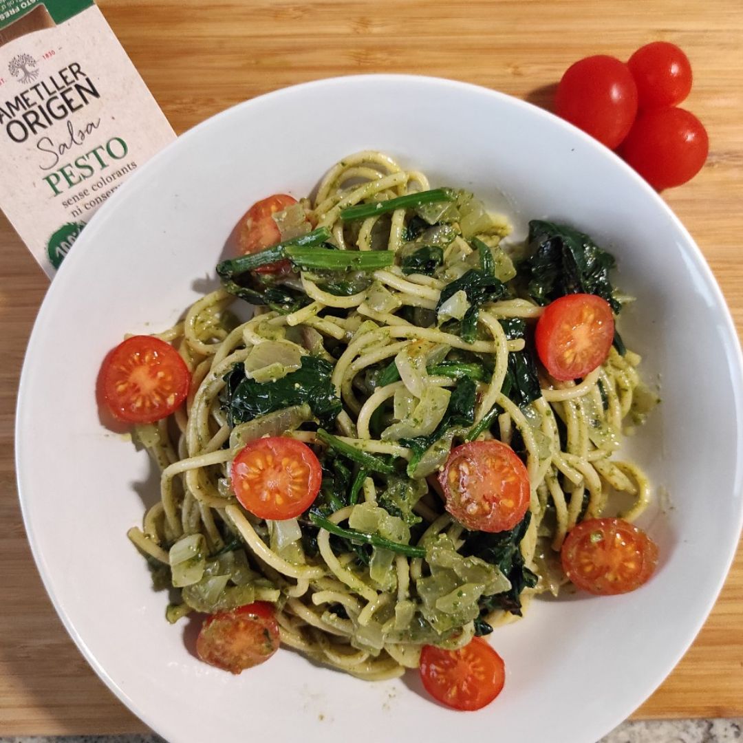 Pasta al pesto con espinacas y tomates cherry Pasta al pesto con espinacas y tomates cherry