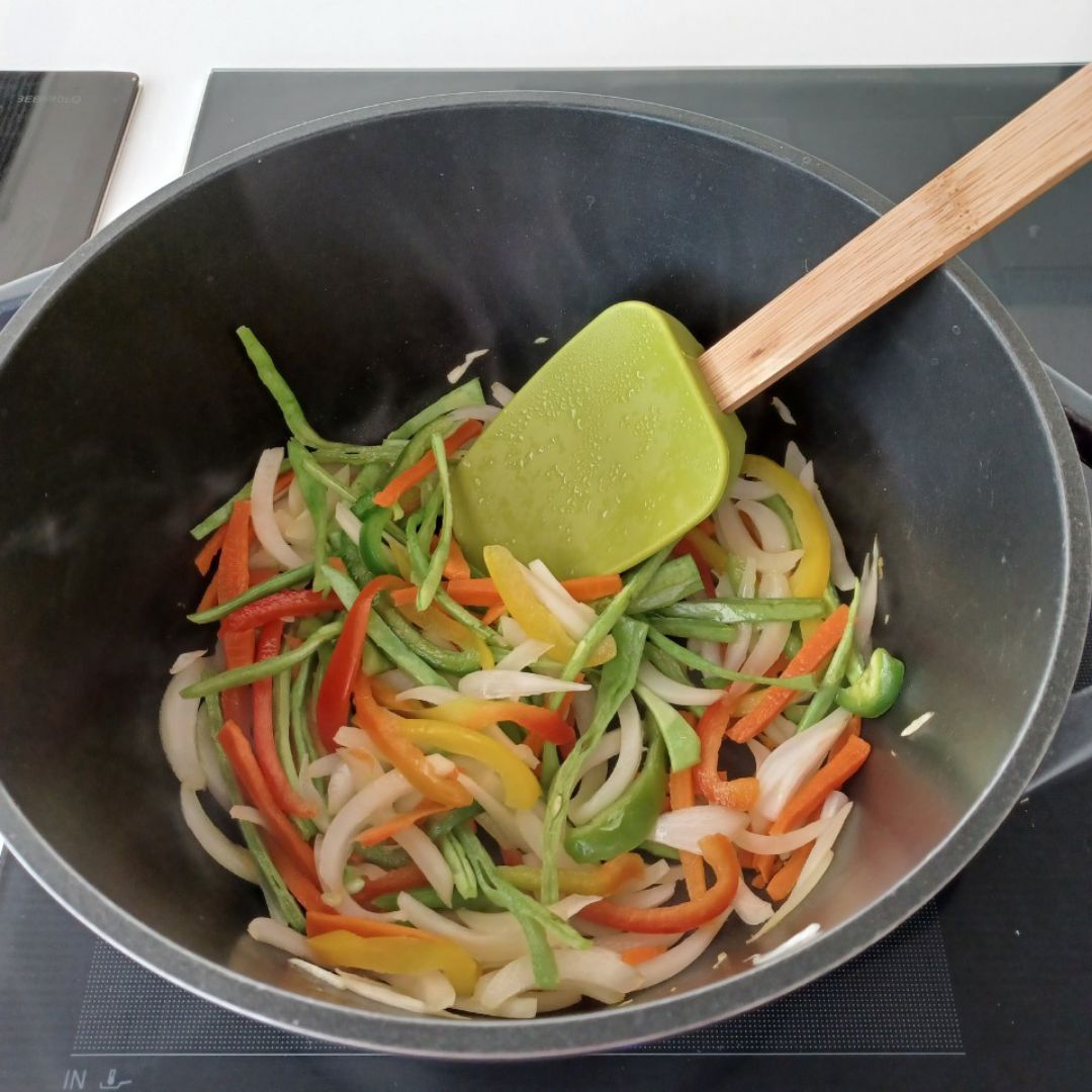 Lentejas con verduras en salsa de soja Paso 0 Lentejas con verduras en salsa de soja Paso 0