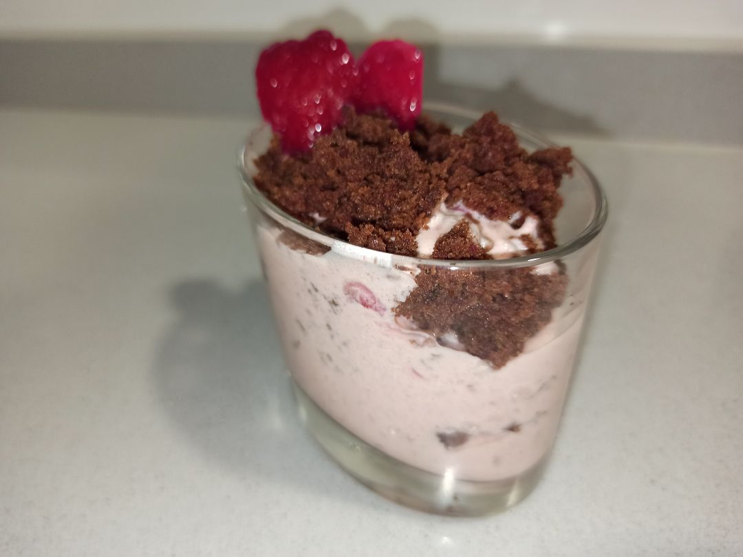Semifrío de cheesecake con fresas Paso 4 Semifrío de cheesecake con fresas Paso 4