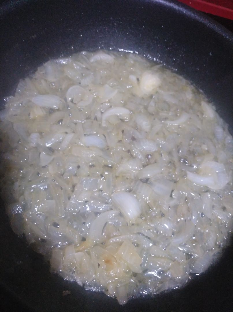Repollo encebollado con pimetón Paso 1 Repollo encebollado con pimetón Paso 1