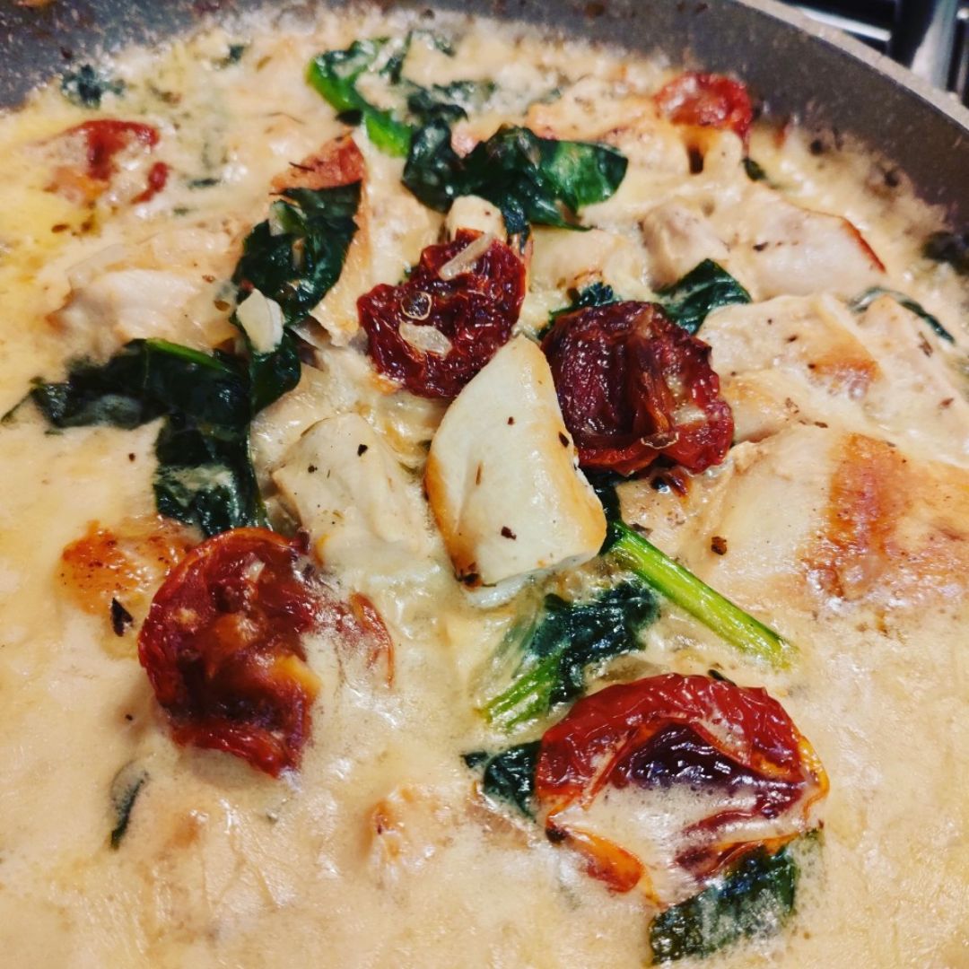 Pollo con espinacas y leche de coco Pollo con espinacas y leche de coco