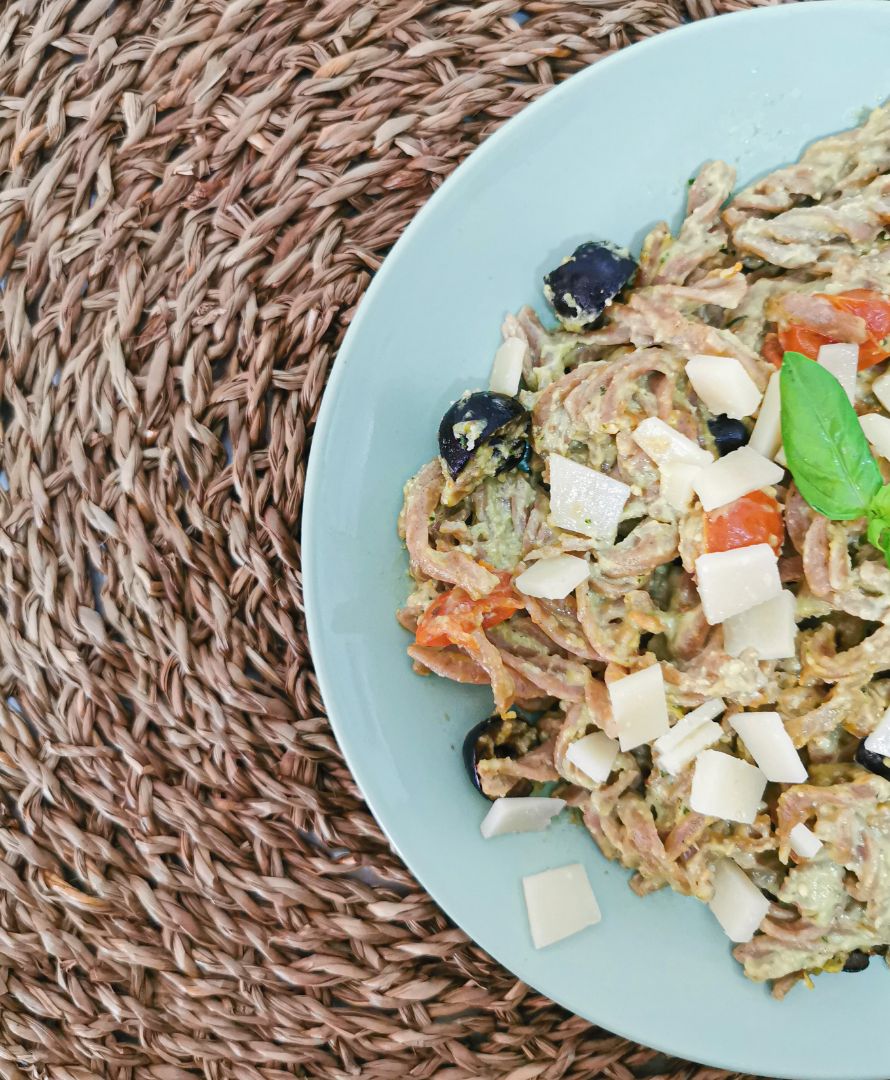 PASTA CON PESTO DE AGUACATE🥑 PASTA CON PESTO DE AGUACATE🥑