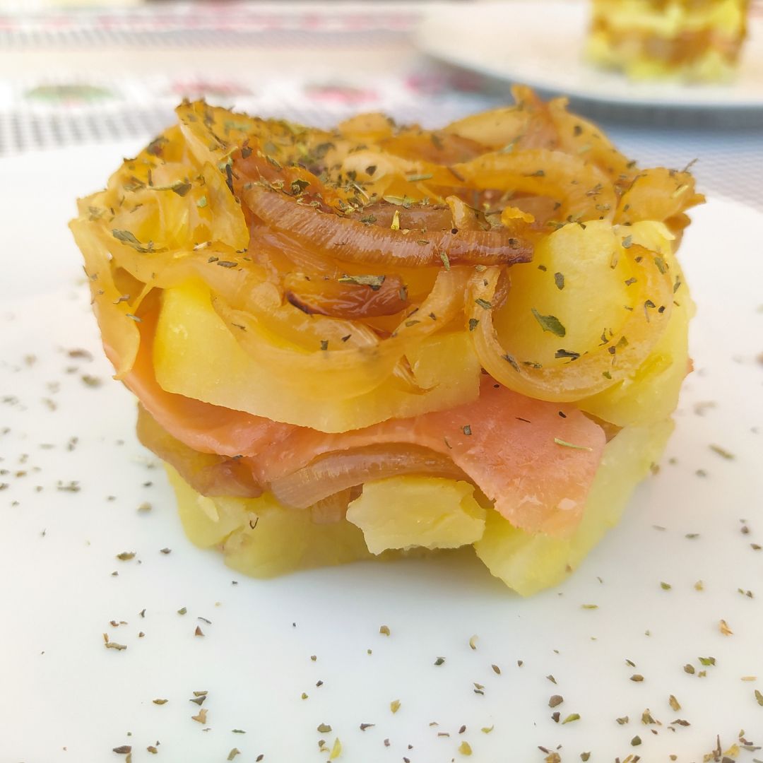 Timbal de patata y salmón