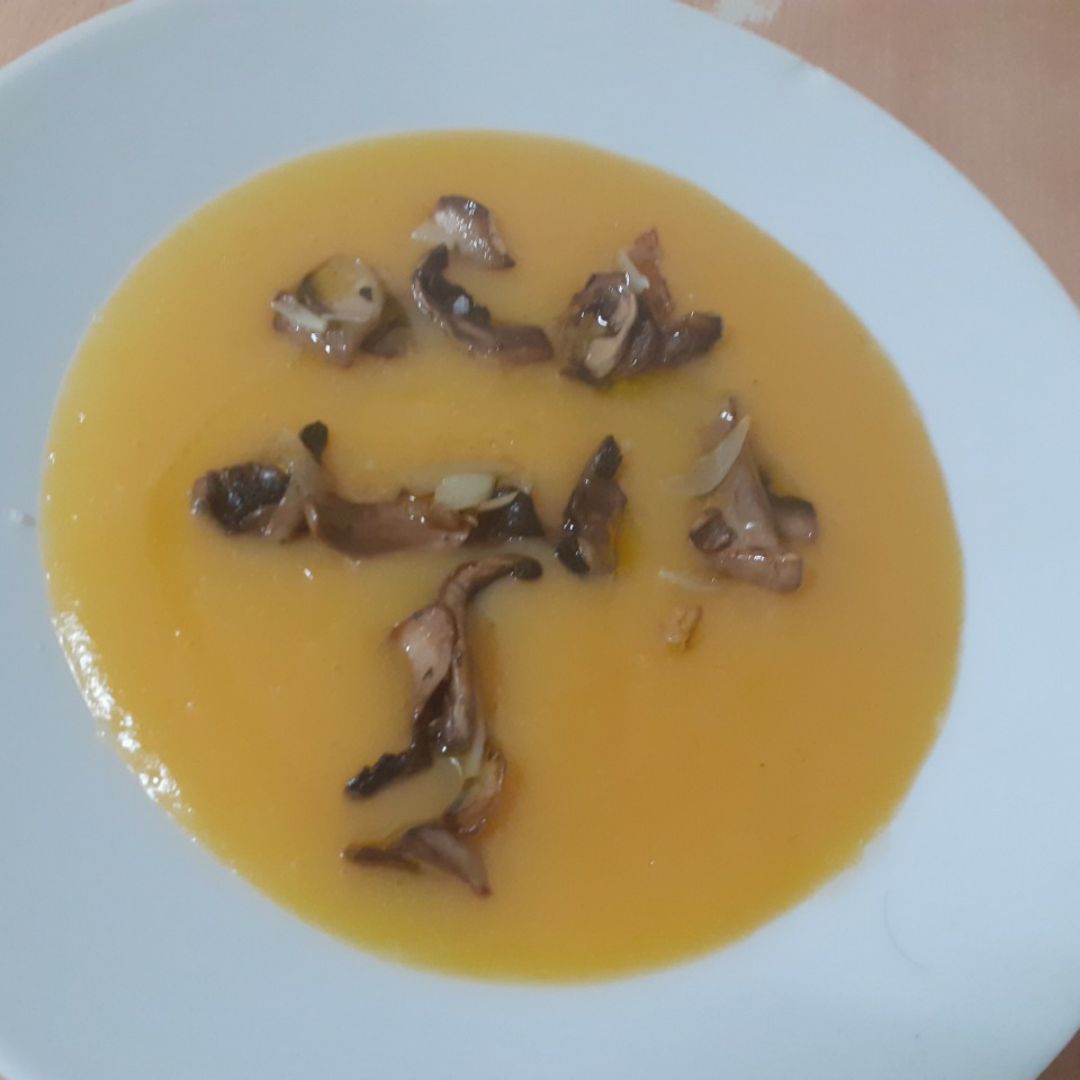 CREMA DE RAÍCES CREMA DE RAÍCES