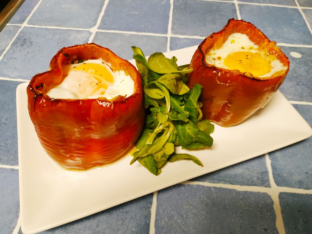 Pimientos rellenos de verduritas y huevo Pimientos rellenos de verduritas y huevo