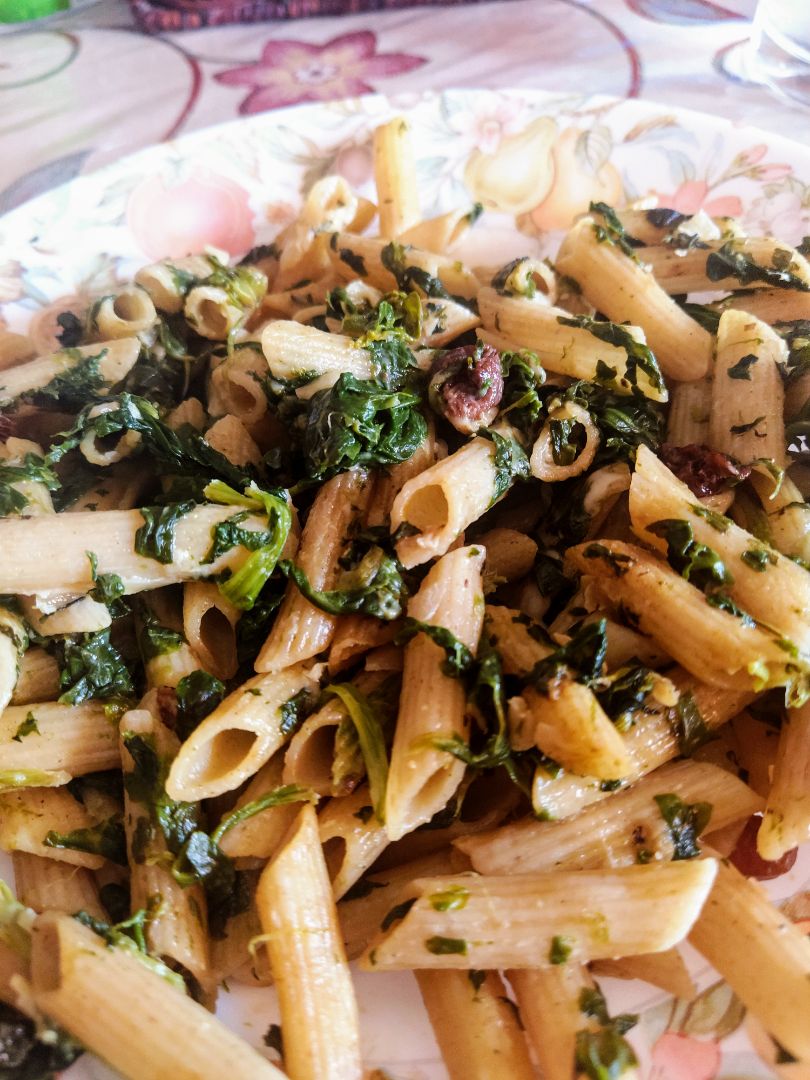 MACARRONES CON CREMOSO DE ESPINACAS 🍝🥬 MACARRONES CON CREMOSO DE ESPINACAS 🍝🥬