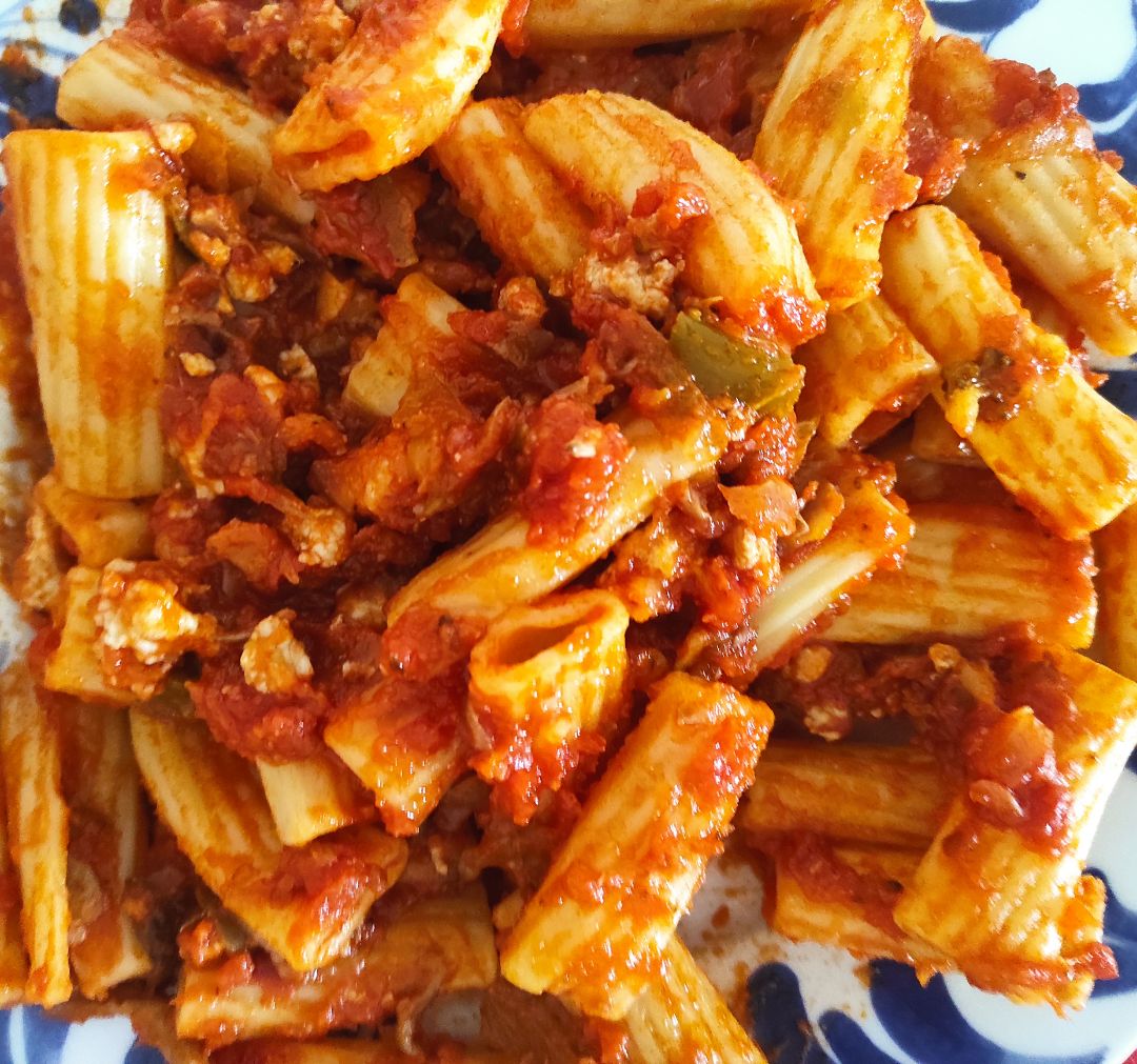 Macarrones con verdura y pollo Macarrones con verdura y pollo