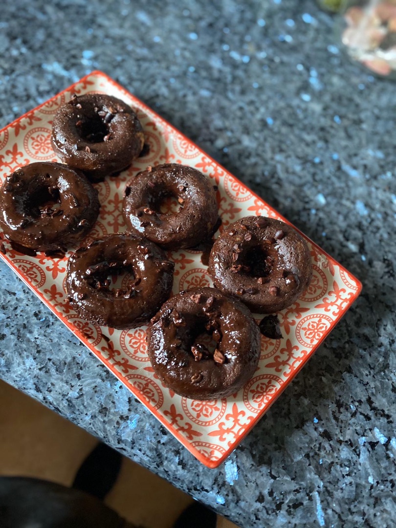Donuts de plátano y chocolate