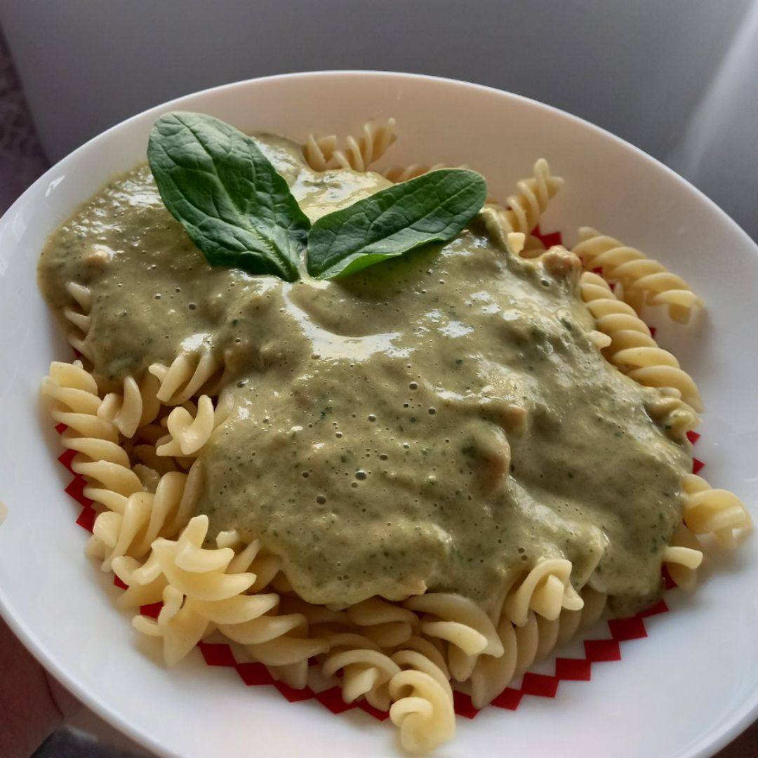 Pasta con salsa de calabacín