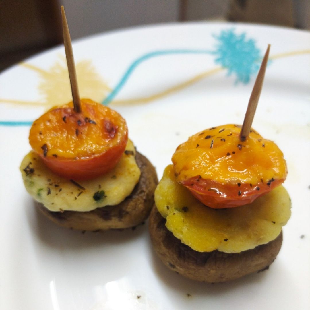 Canapés de champiñón y merluza. Airfryer. Canapés de champiñón y merluza. Airfryer.