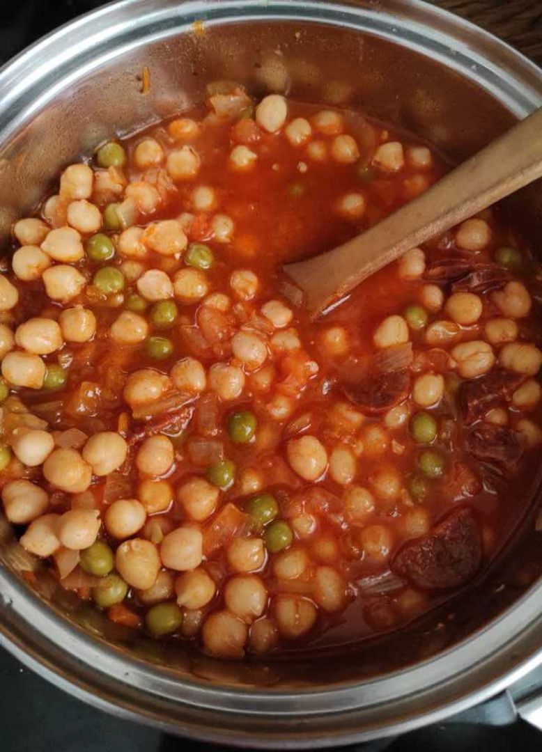 Garbanzos con tomate Garbanzos con tomate