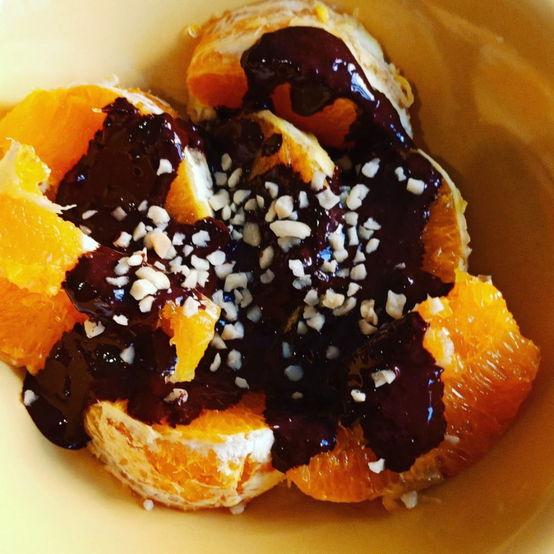 Naranja amarga con cubitos de almendras🍊 Naranja amarga con cubitos de almendras🍊