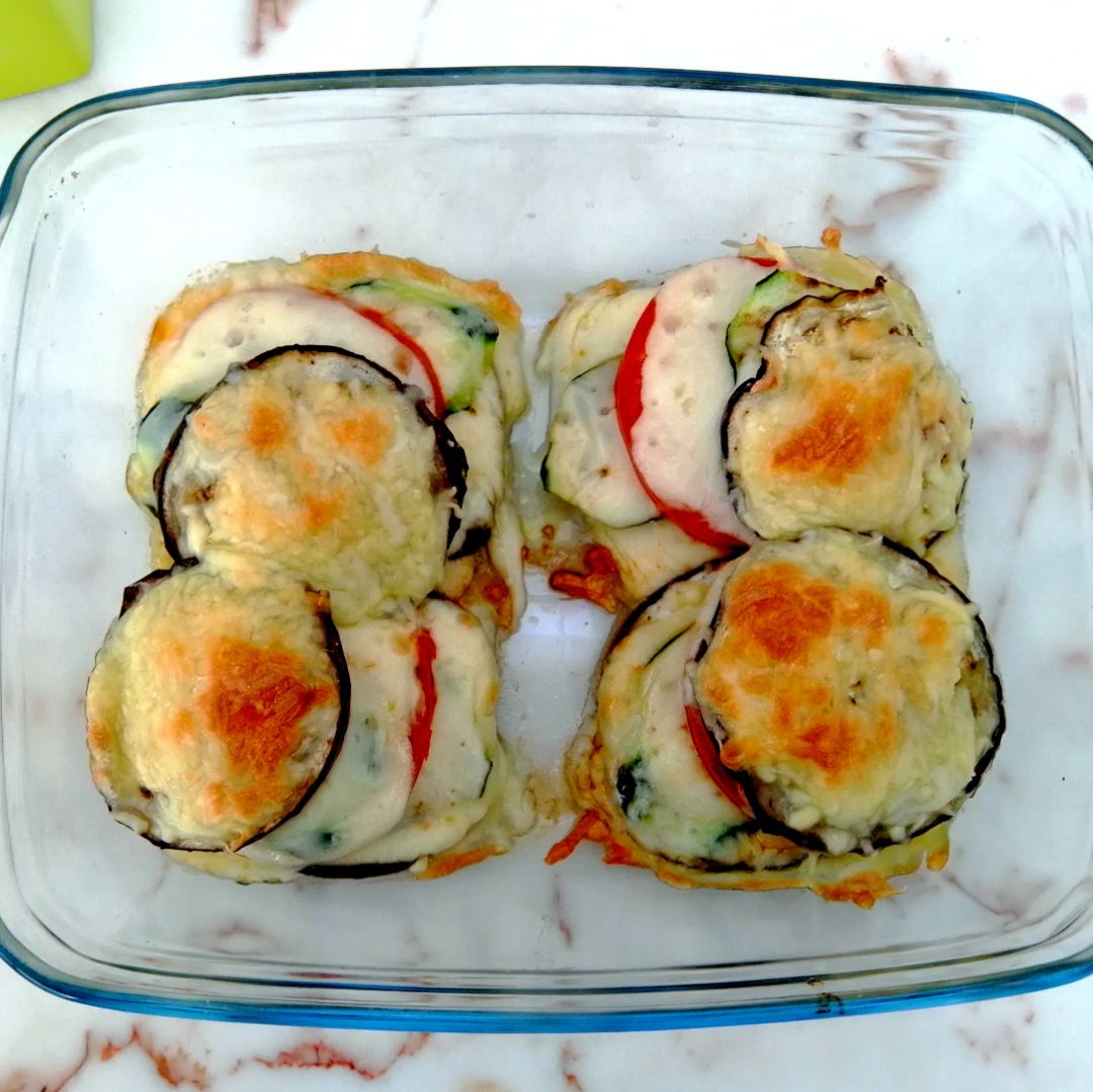 Milhojas vegetales con mozzarella 🌱🧀 Milhojas vegetales con mozzarella 🌱🧀