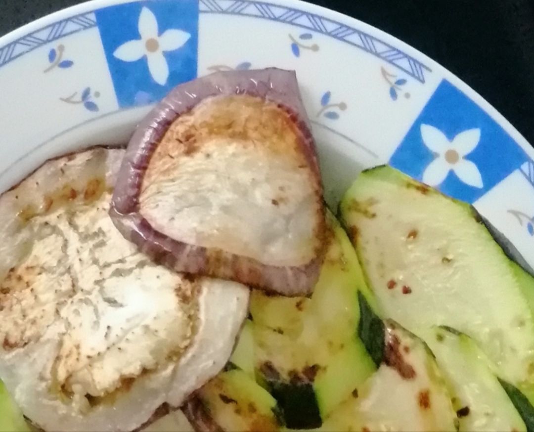 Milhojas vegetales con mozzarella 🌱🧀 Paso 1 Milhojas vegetales con mozzarella 🌱🧀 Paso 1