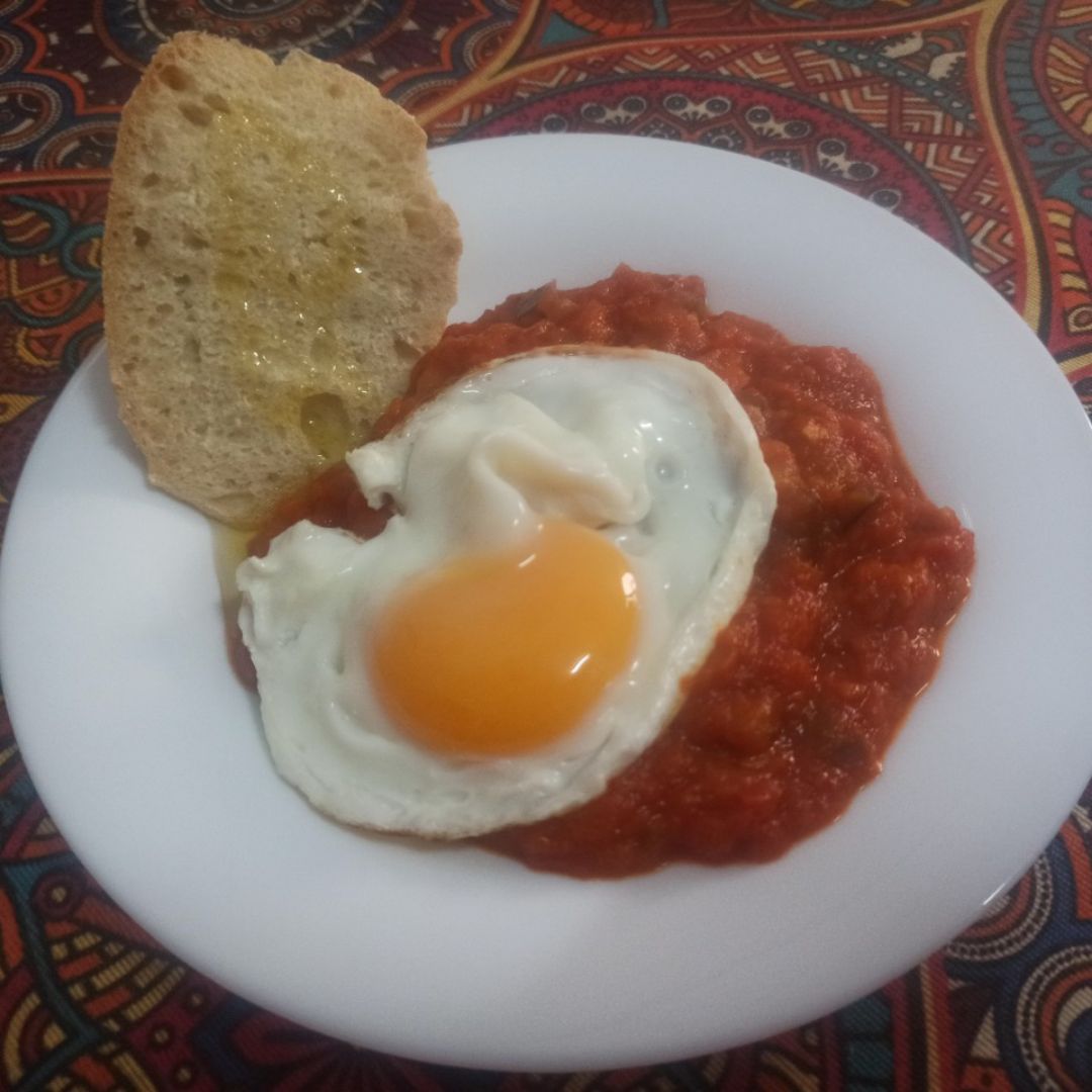 Pisto con huevo plancha Pisto con huevo plancha