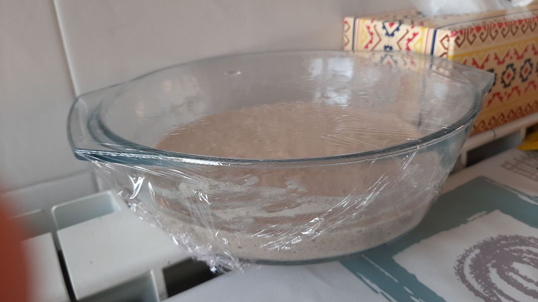 Pan integral con prefermento. Paso 1 Pan integral con prefermento. Paso 1