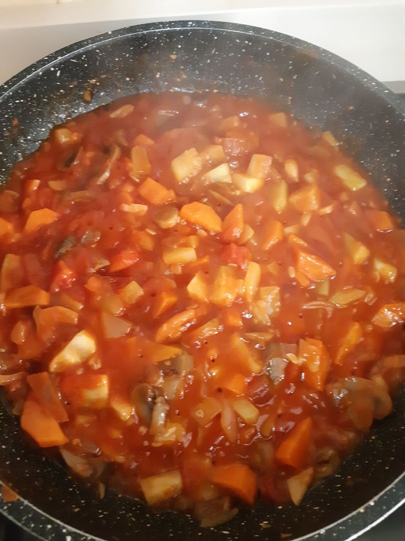 Pasta integral con salsa de verduras y atun Step 0